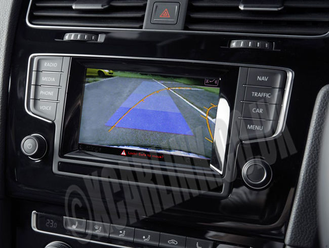 VW Golf Mark VII 7 Multimedia Rear & Front Camera Interface with Dynamic Parking Guidelines